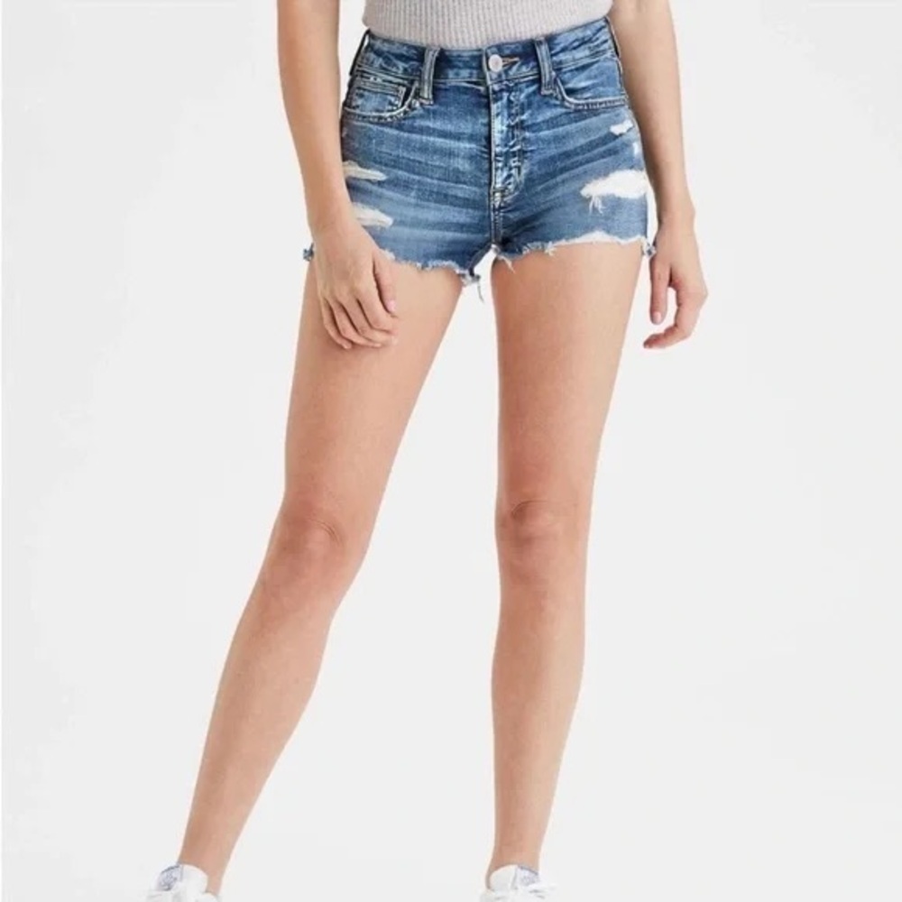 American Eagle 🦅 Shortie Distressed Ripped Denim Shorts Size 4